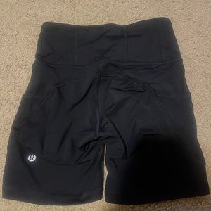 Black Biker lululemon shorts